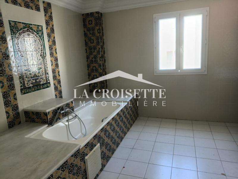 Villa S+6 à Ain Zaghouan Nord